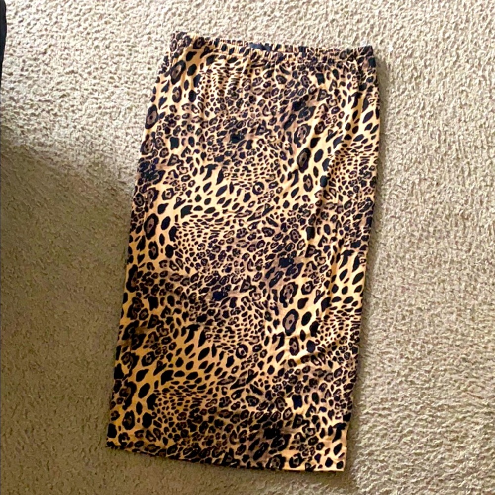Buffalo | Leopard Print Stretchy Pencil Skirt